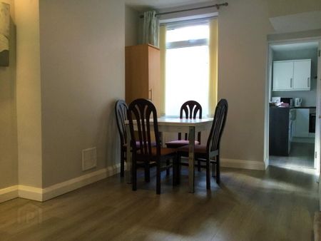 39 Donegall Avenue, Belfast, BT12 6LS - Photo 3