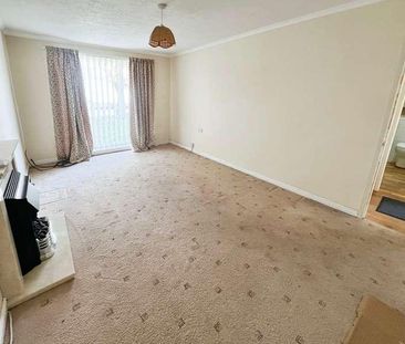 Alexandria Drive, Westhoughton, Bolton, BL5 - Photo 3