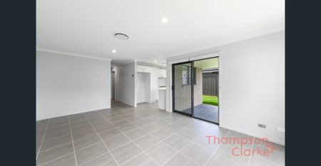 Three Bedroom Duplex - Photo 2