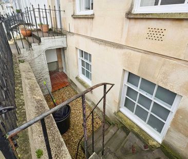 1 bedroom flat to rent - Photo 4