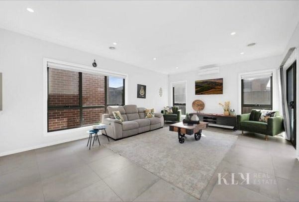 Craigieburn - Photo 1