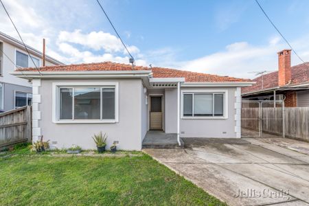 6 Barrys Lane, Coburg - Photo 3