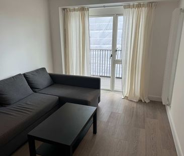 Royal Eden Docks 3 Room 1 - Photo 1