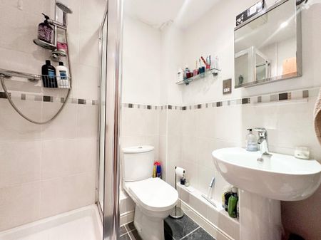 2 bedroom flat to rent - Photo 4