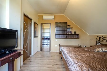 House for rent close to Duna Plaza - Fotó 2