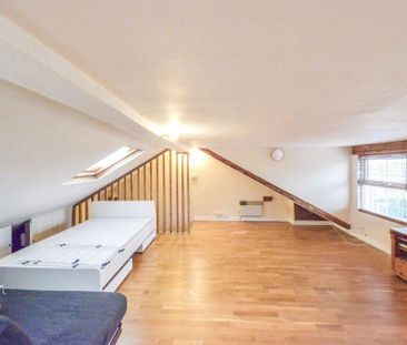 Studio to rent - Photo 6