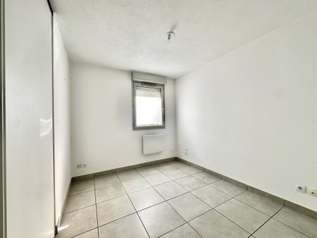 Location Appartement 2 pièces 47m² MERVILLE 31330 - Photo 2