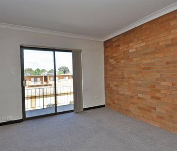 AFFORDABLE CBD RE-FURBISHED UNIT - Photo 5