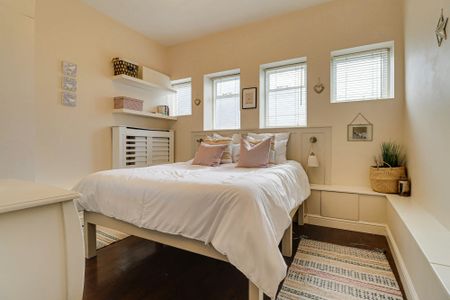 Market Place, St. Albans, Hertfordshire, AL3 5DG - Photo 3