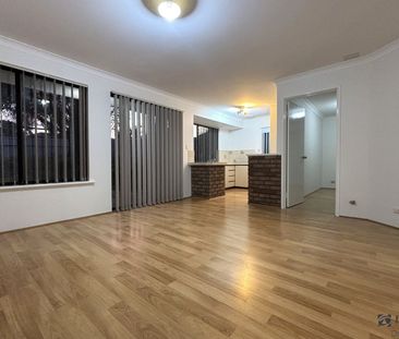 3 x 1 HOME IN QUIET SOUGHT AFTER LOCATION HOME OPEN SET FOR TUESDAY... - Photo 5