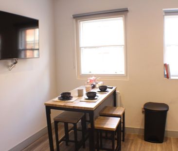 3 Bed Flat, Bowling Green Street, LE1 - Photo 1
