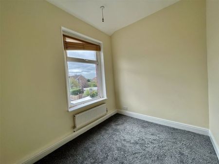 Cambridge Road, Lostock, Bolton - Photo 4