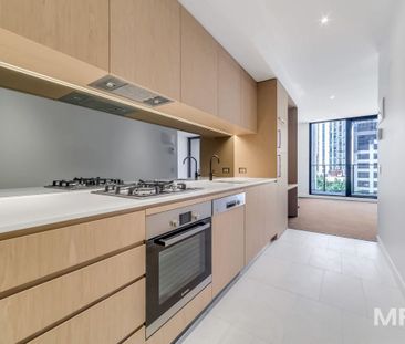 608/155 Franklin Street, Melbourne - Photo 3