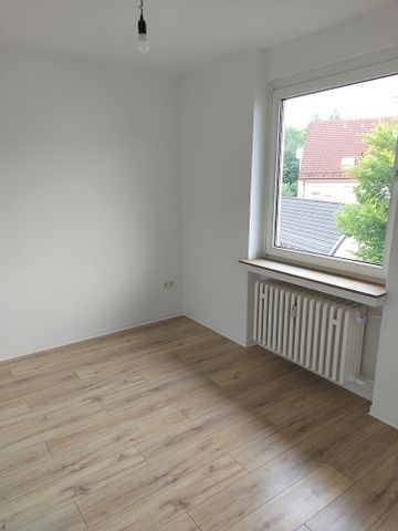 Freundliche 3 Zimmer Wohnung mit Balkon wartet auf Sie - Photo 3