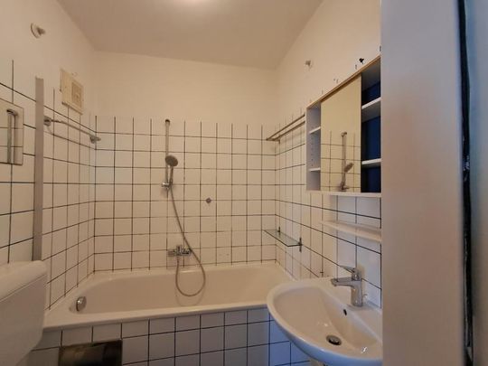 4040 Urfahr, Leonfeldnerstr.158: Reizende, sanierte Kleinwohnung, 1 Raum, 35,17m2 WNFL, ablösefreie Küche 2. Liftstock - Photo 1