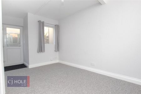 Severn Road, - Photo 5