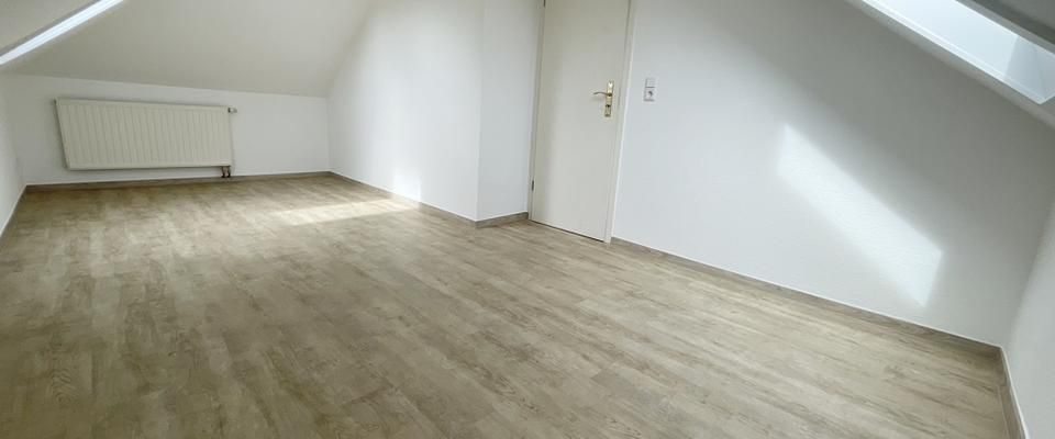 *** Gemütliches 2-Raum-DG-Kuschelnest mit Einbauküche in Weißenborn bei Freiberg *** - Photo 1