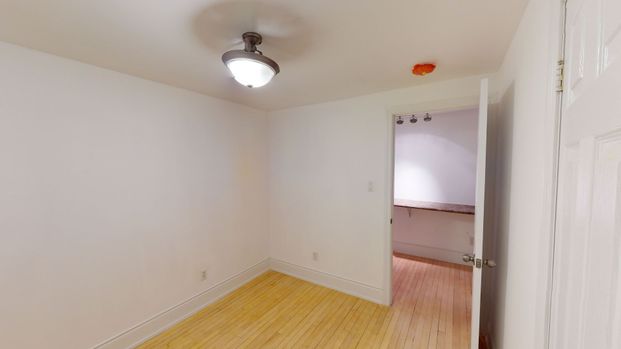 For Lease - 1152 Gerrard Street Unit# 209, Toronto, Ontario - Photo 1