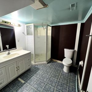 For Lease - 230 axminster Drive, Richmond Hill, Ontario - Photo 2