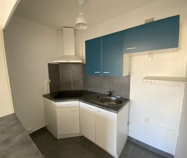 Location Appartement 1 pièce 29m² EVREUX 27000 - Photo 3