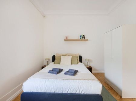 Avenida de Berna, Lisbon, Lisbon 1050-038 - Photo 3