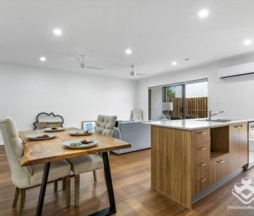 Brand new townhouses, 4bed AC and pool - Photo 5