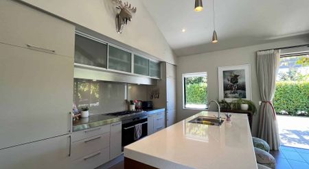 Short term Jack's Point rental - Photo 2