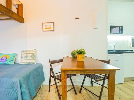 Calle Álamos, Málaga, Andalusia 29012 - Photo 1