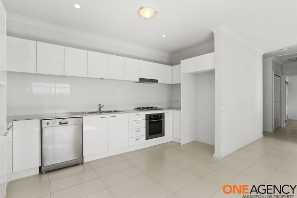 2 Braford Avenue, Elizabeth Hills, NSW 2171 - Photo 1