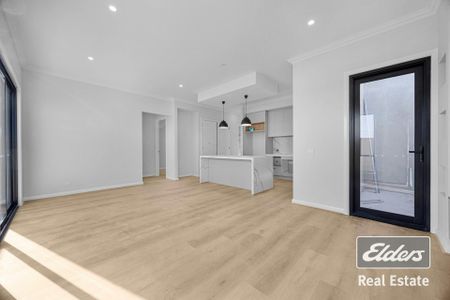 An elegant residence perfect for comfortable living! - Photo 2