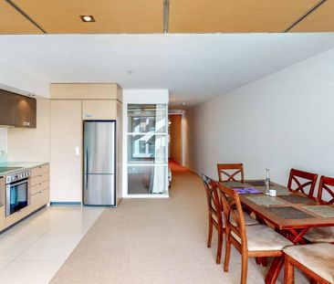 2 Bedroom, semi-furnished apartment with access to pool and gymnasium - Photo 3