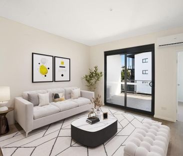 For Lease – Brand New Roof Top 1 Bedroom Apartment - Photo 2