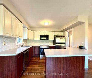 For Lease - 46 Country Lane Unit# Upper, Barrie, Ontario - Photo 4