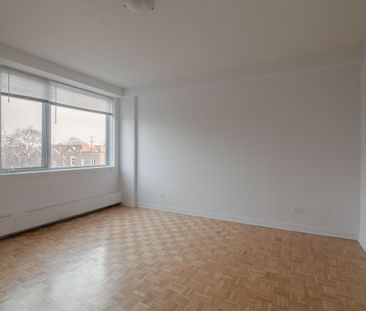 900 Rockland - Photo 3