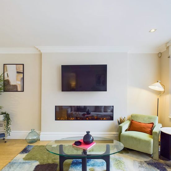 South Molton Street - Photo 1