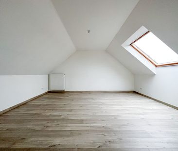 Ruim 2slpk appartement in het centrum van Waarschoot - Foto 4