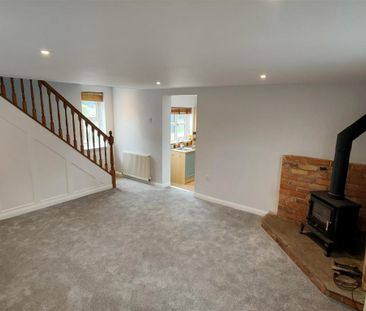 2 bedroom semi-detached house to rent - Photo 1