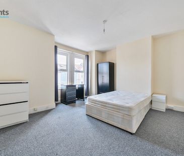 4 bedroom terraced house to rent - Photo 1