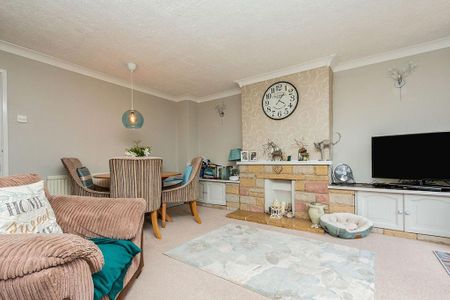 3 bedroom house to rent - Photo 2