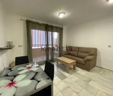 Alquiler de piso en Calle Virgen de Montserrat - Photo 1