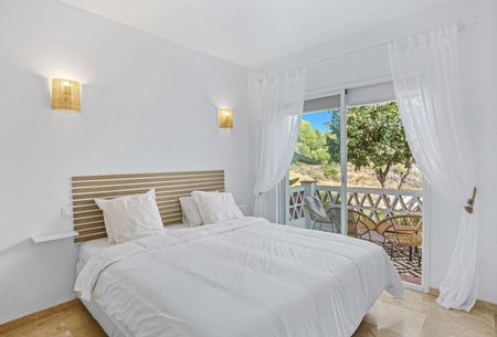 Ground Floor Apartment in Nueva Andalucía - Photo 4