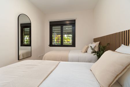 Ground Floor Apartment in Los Flamingos - Photo 4
