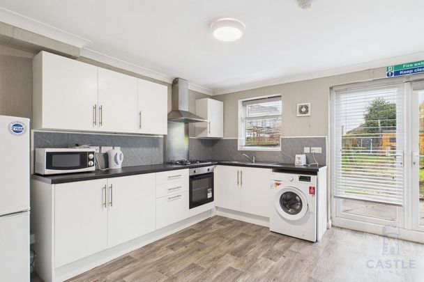 1 bedroom house of multiple occupation to rent - Photo 1