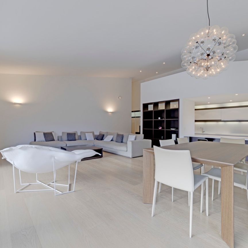 ELEGANTE APPARTAMENTO DI 4.5 LOCALI CON GIARDINO E VISTA LAGO - Photo 1