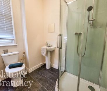 1 bedroom in a house share to rent - Photo 6