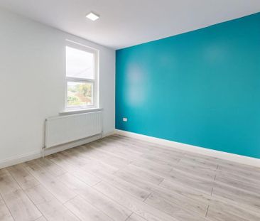 4 bedroom flat to rent - Photo 5