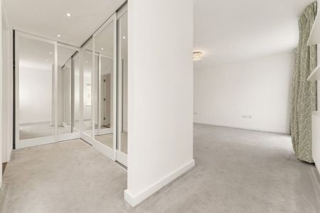 Hobson Road, Trumpington, Cambridge £4,500 pcm ⓘ The monthly or weekly payment required by the landlord. Read our glossary page , 4 bedrooms, mid terrace house, to let * Tenant info - Photo 2