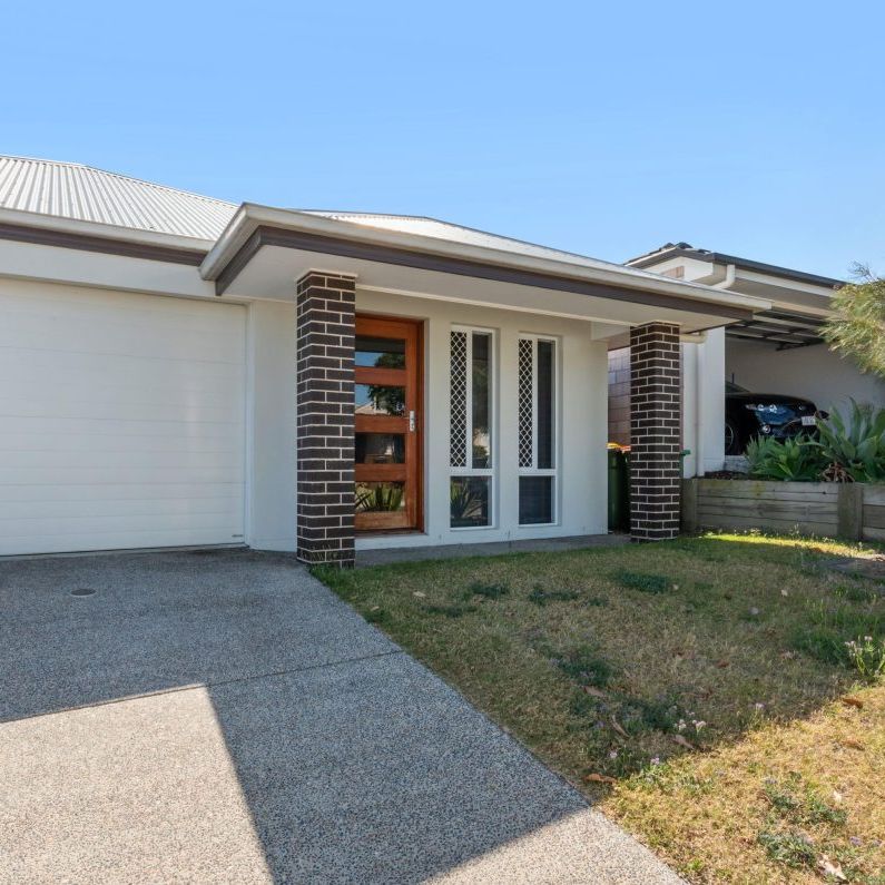 2/16 Brushbox Street, Ripley, QLD, 4306 - Photo 1
