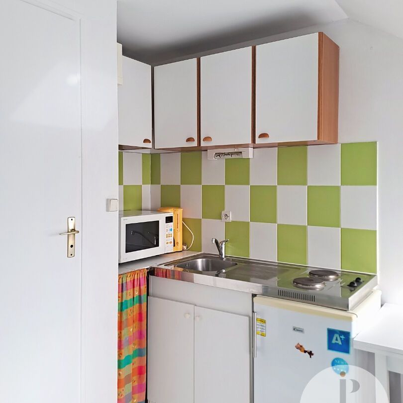 Location Appartement 1 pièce 11m² - Photo 1