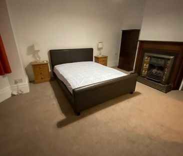 Room in a Shared Flat, Western Elms Avenue, RG30 - Photo 4